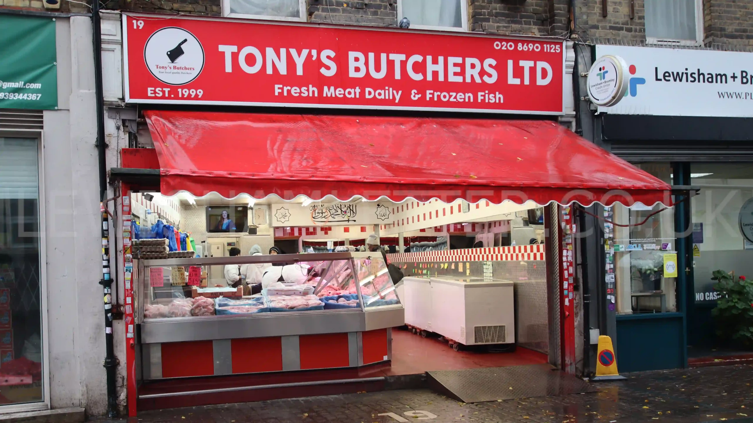 Damning report finds cat in butcher shop and meat being refrozen